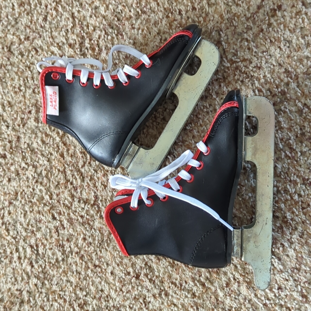 Kids ice skates size 10